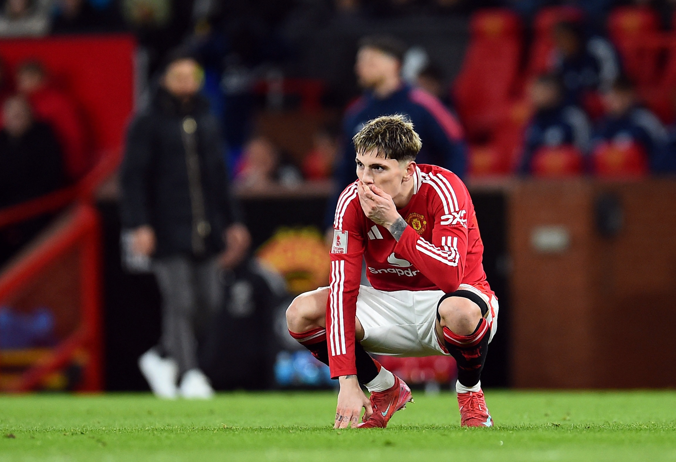 Phan ung cua Bruno khi Garnacho bo lo khong tuong hinh anh