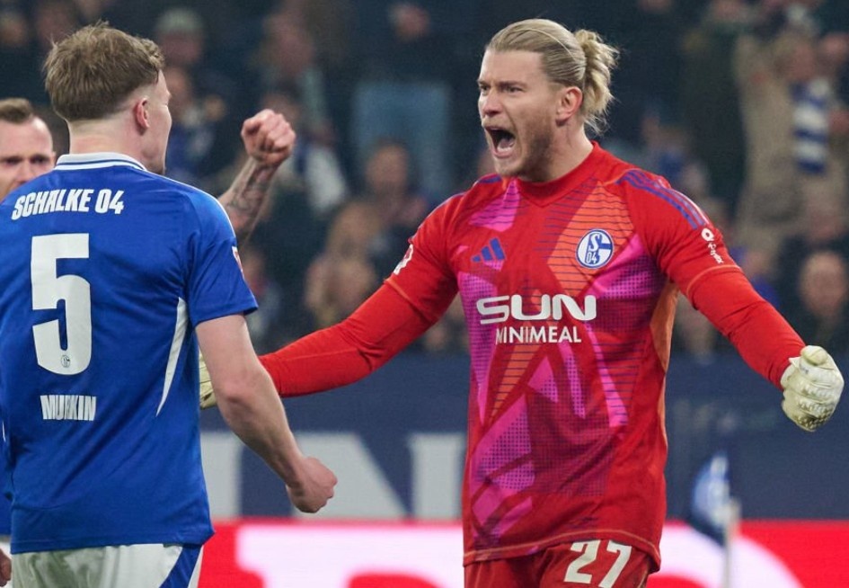 Loris Karius tai xuat ngoan muc hinh anh