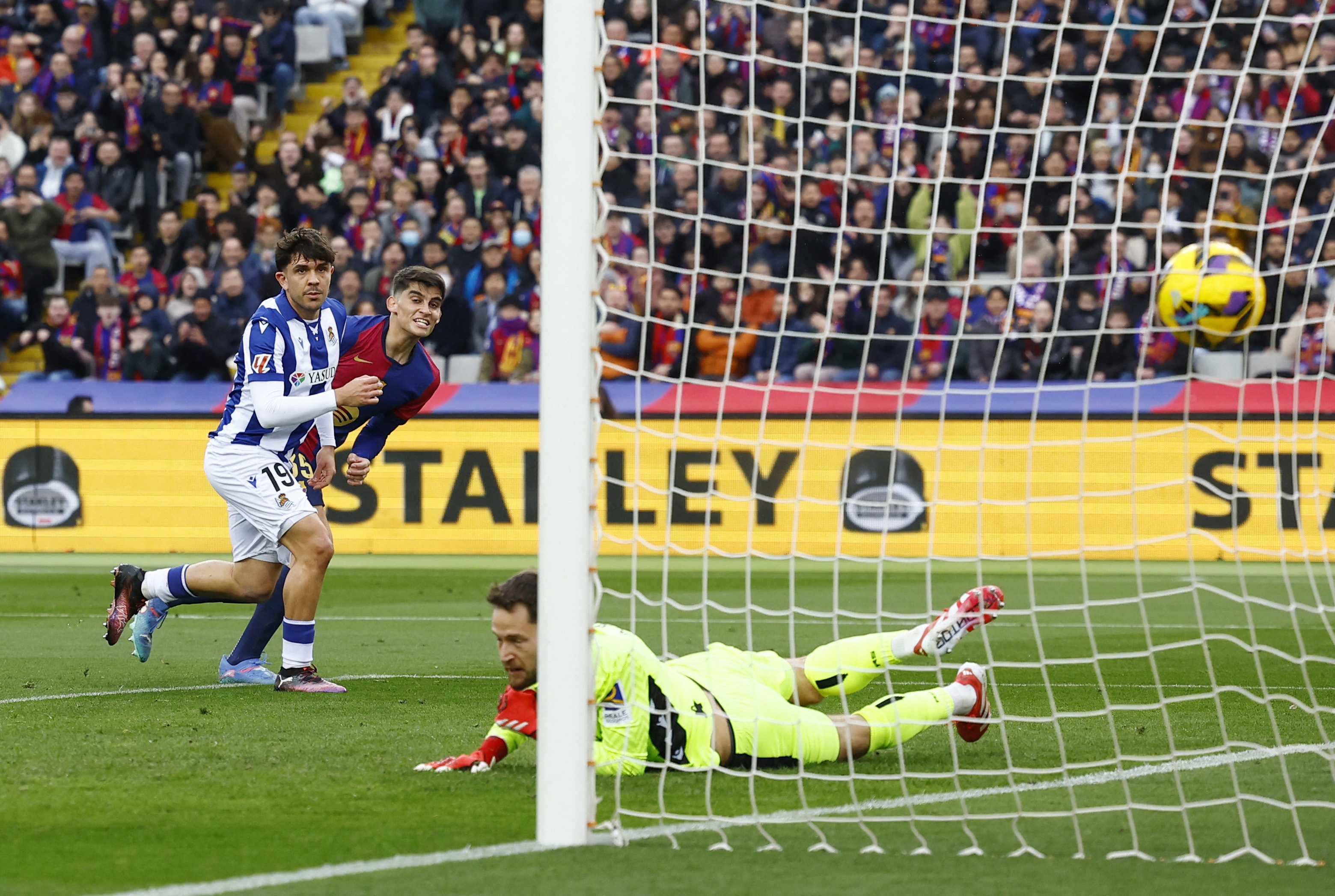 Barcelona dau Betis anh 3