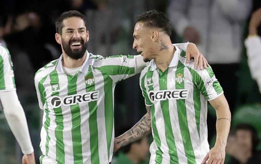 Antony giup Betis loi nguoc dong ngoan muc hinh anh