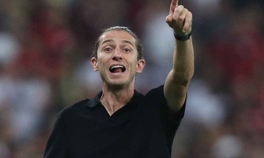 Ky tich cua HLV Filipe Luis hinh anh