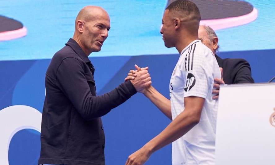 Real Madrid lien he Zidane hinh anh