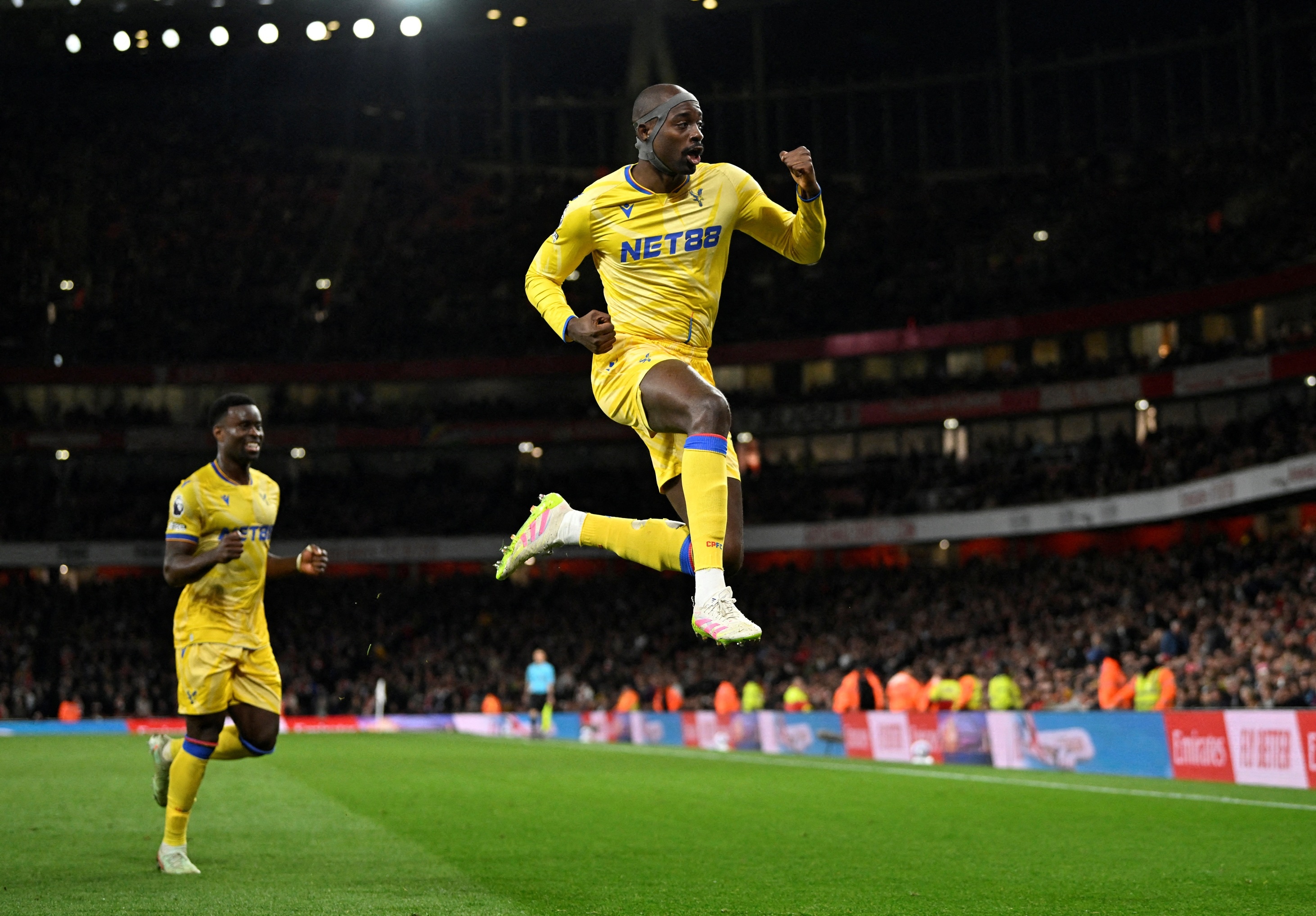 Arsenal dau Crystal Palace anh 1