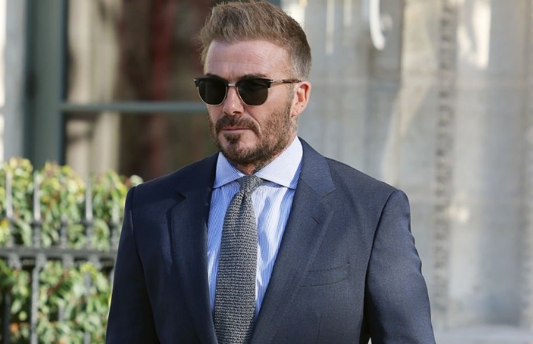 Beckham sa thai 17 cau thu hinh anh