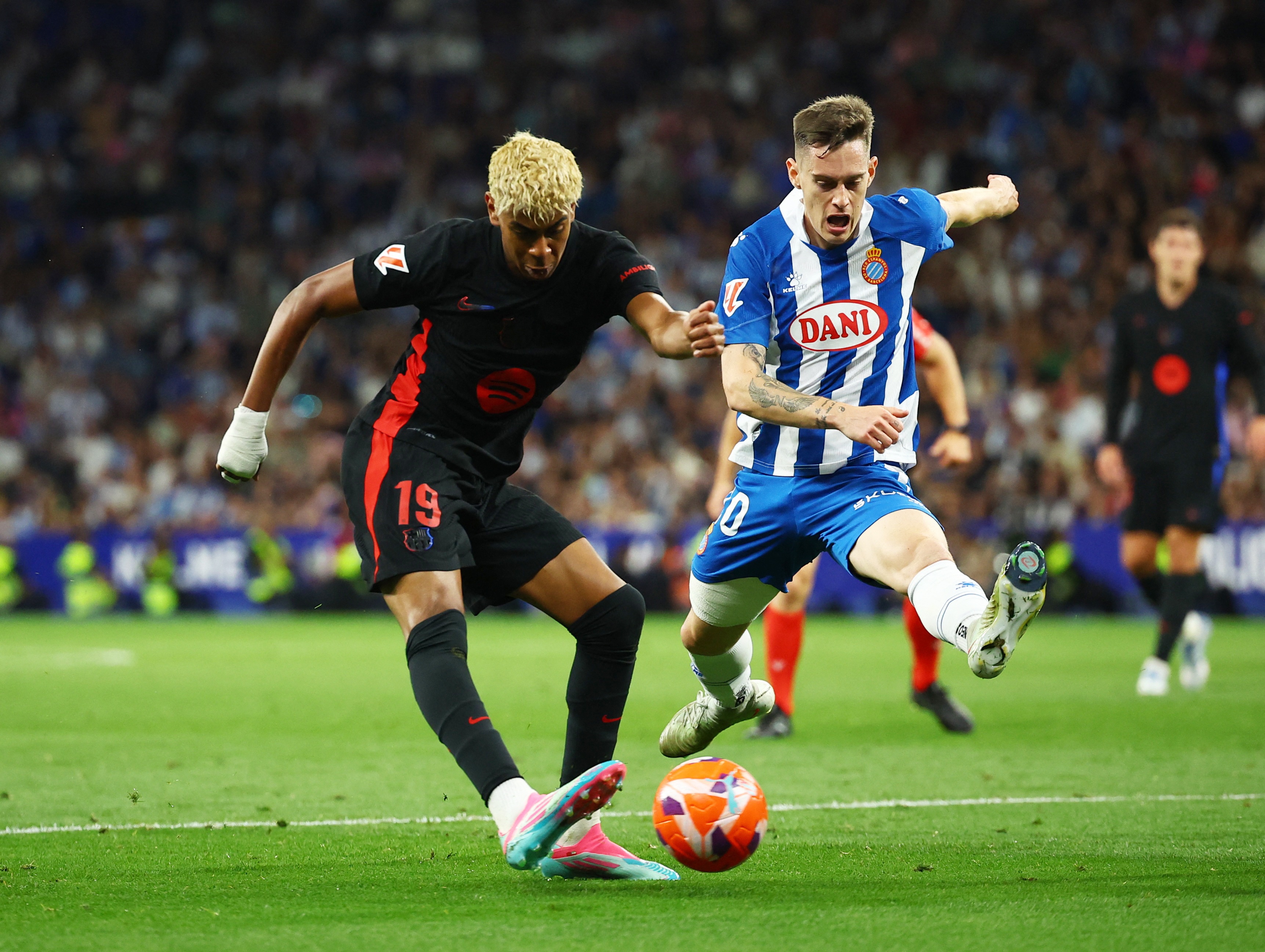 Barcelona vo dich anh 2