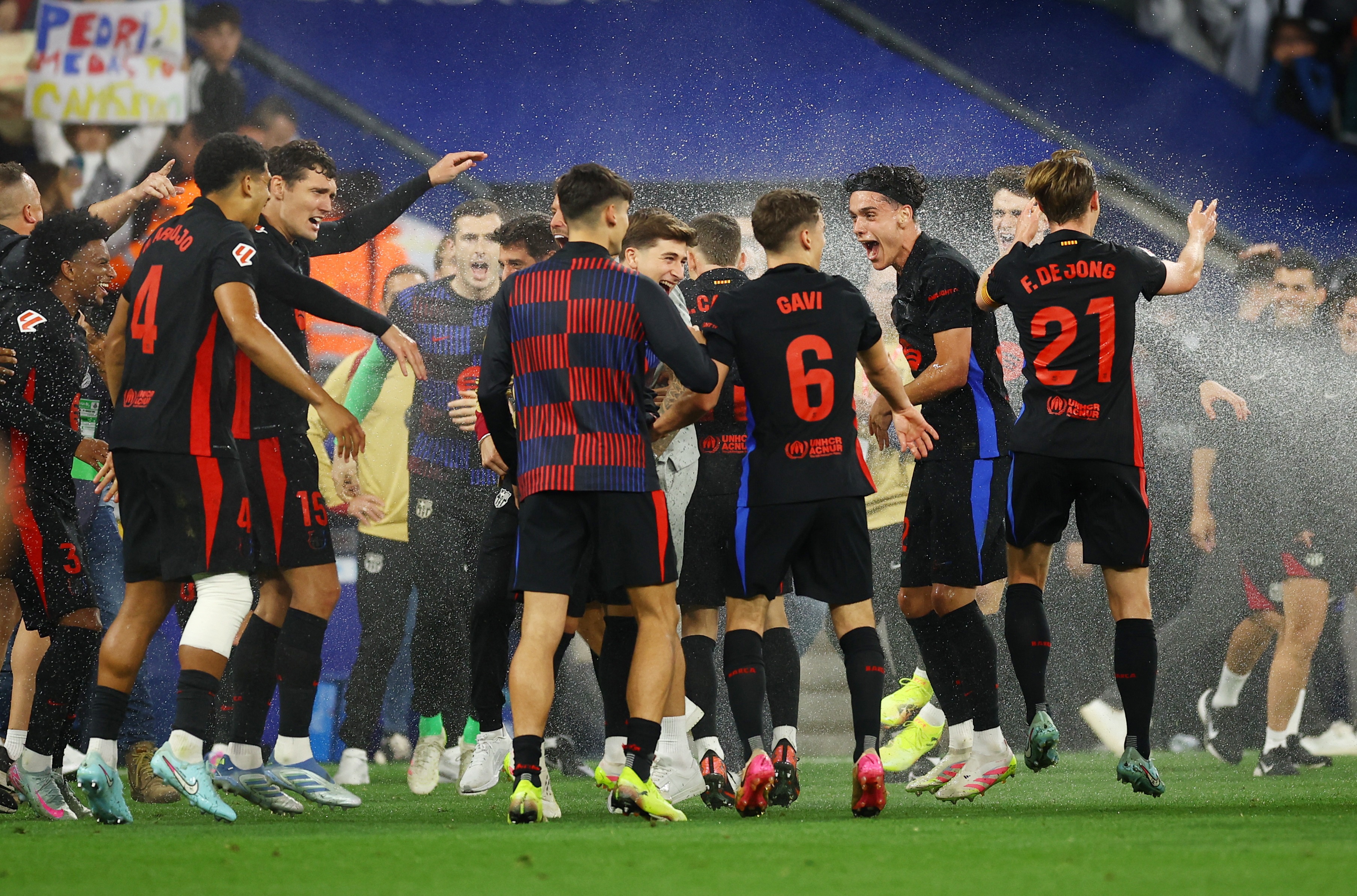 Barcelona vo dich anh 3
