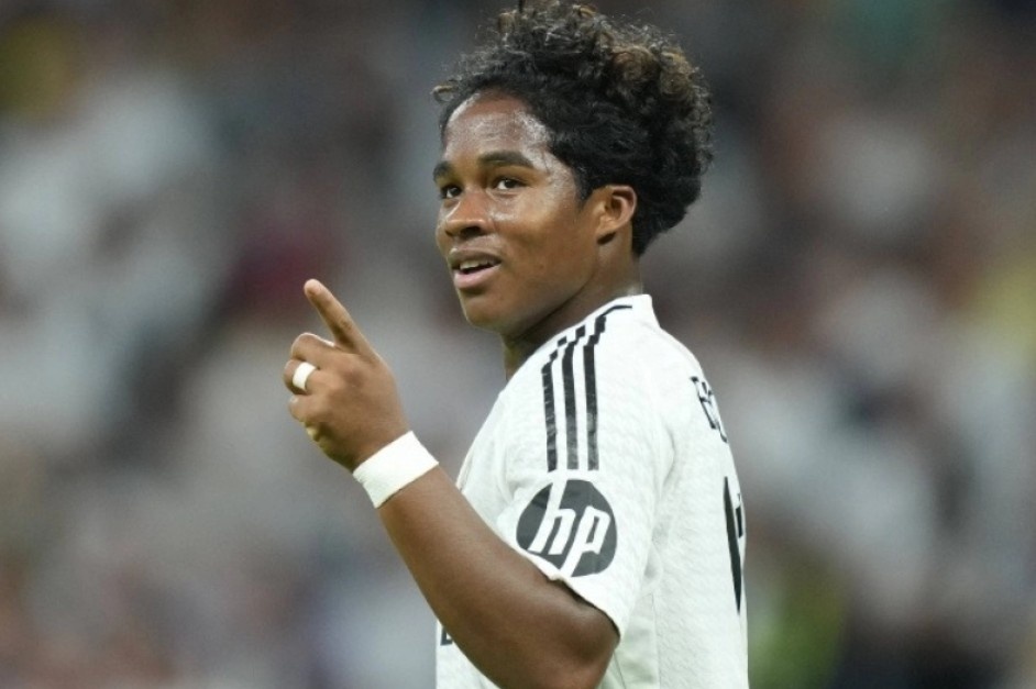 Ben do thu vi danh cho Endrick hinh anh