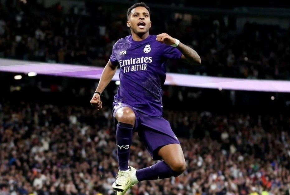 Ben do bat ngo mo ra voi Rodrygo hinh anh