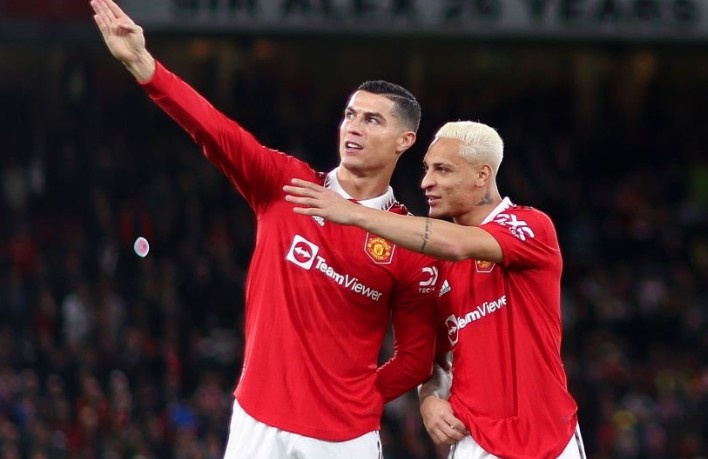 Ben do bat ngo mo ra voi Antony hinh anh