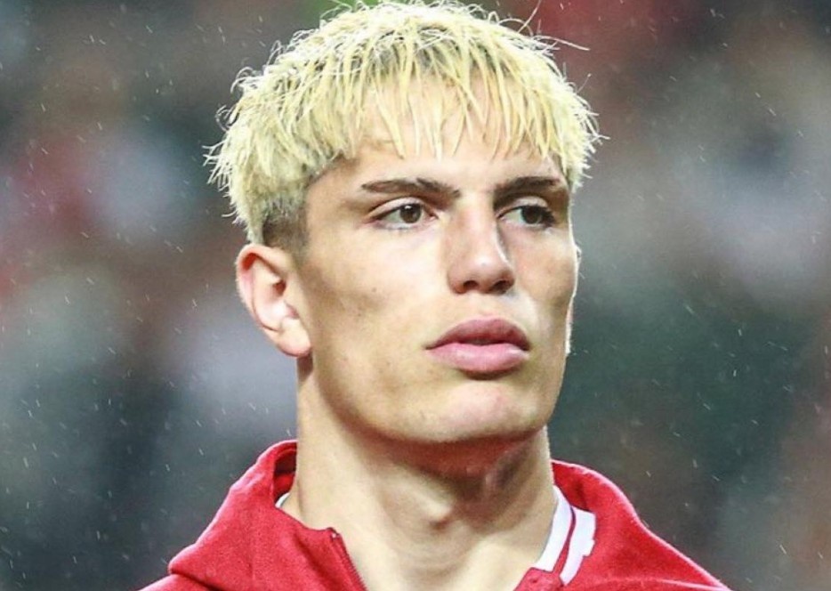 Garnacho quyet lam doi thu cua MU tai Premier League hinh anh