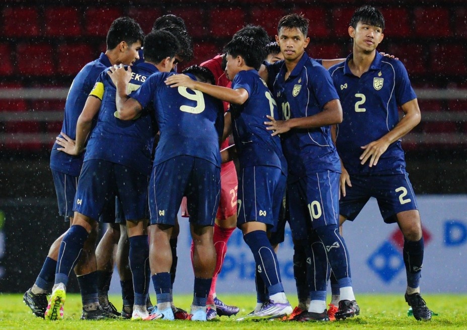 Sieu pham phut 90+2 giup U23 Thai Lan gianh ve du giai chau A hinh anh