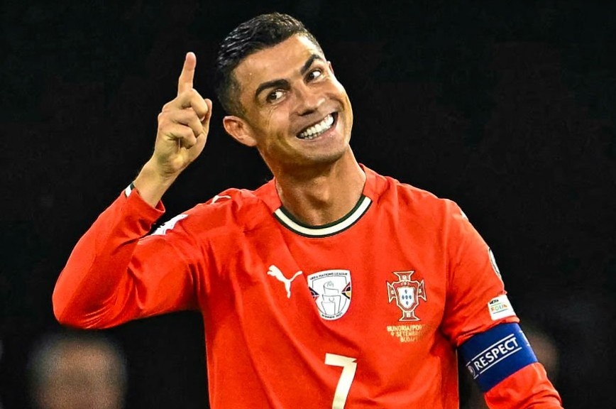 Ronaldo toa sang, Bo Dao Nha thang nghet tho o vong loai World Cup hinh anh