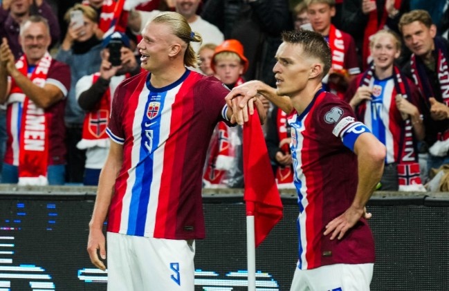 Man trinh dien sieu hang cua Haaland trong tran thang 11-1 hinh anh