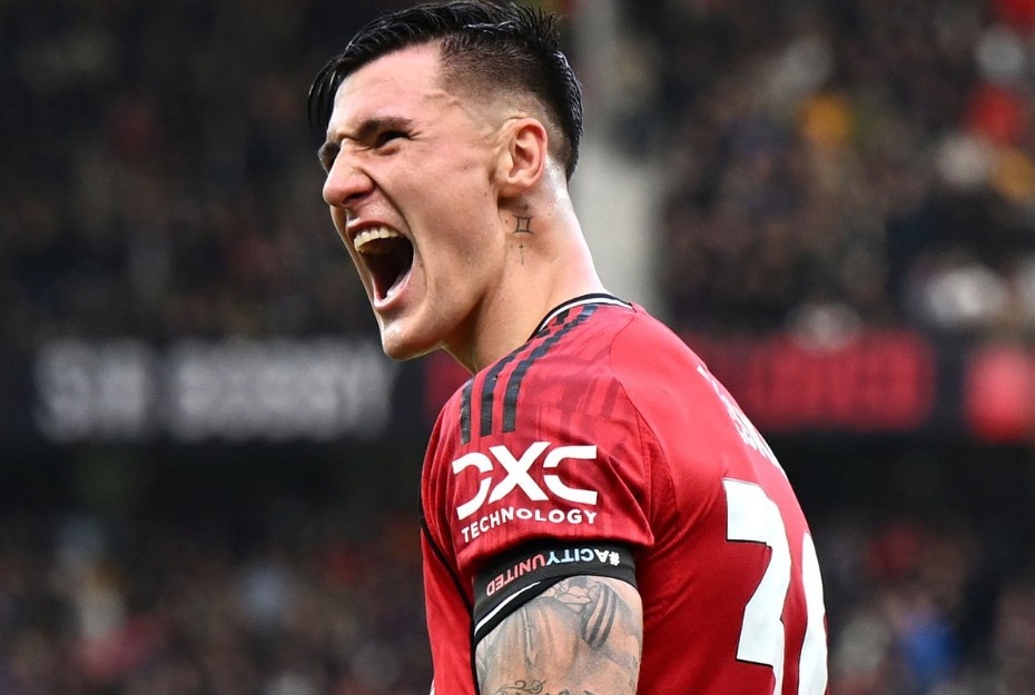 Sesko ghi ban, MU ha doi hang 6 Premier League hinh anh