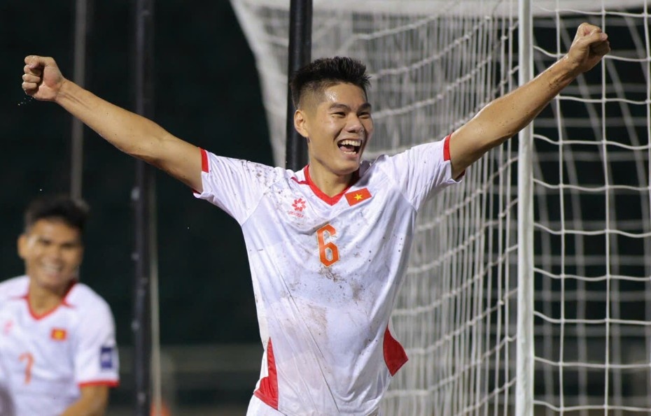 Tuyen Viet Nam hoan tat cu dup chien thang truoc Nepal hinh anh