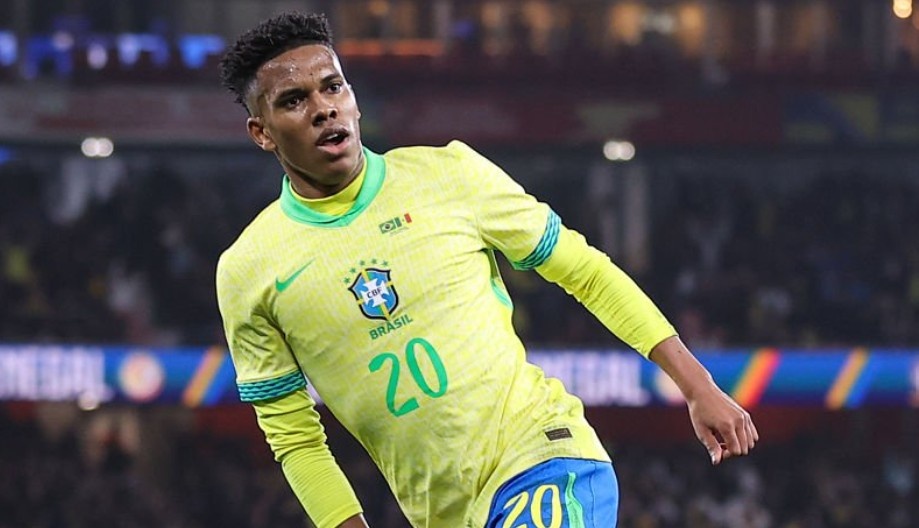 Sao tre Brazil sinh nam 2007 gay kinh ngac hinh anh