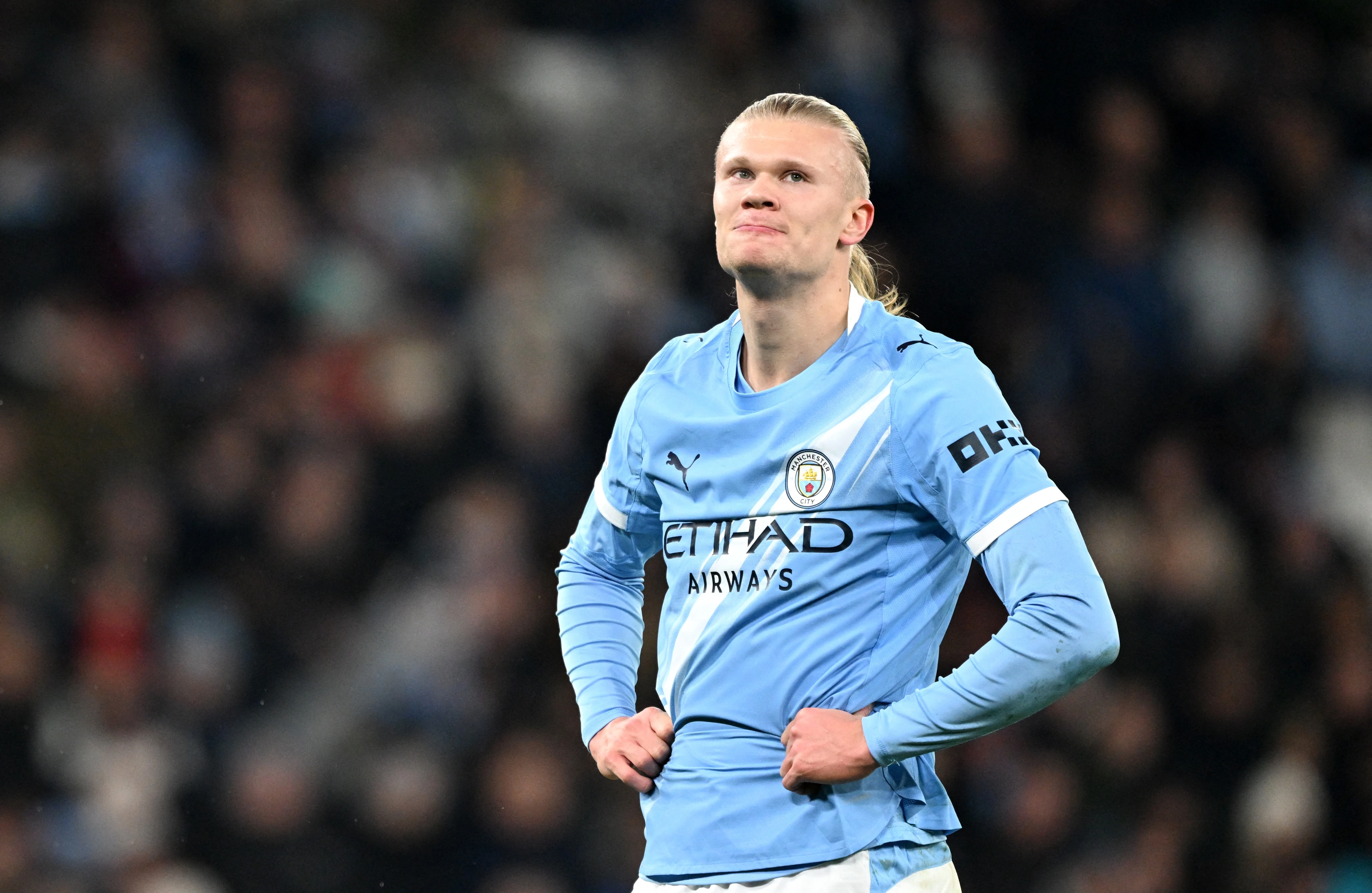 Man City thua soc tren san nha hinh anh