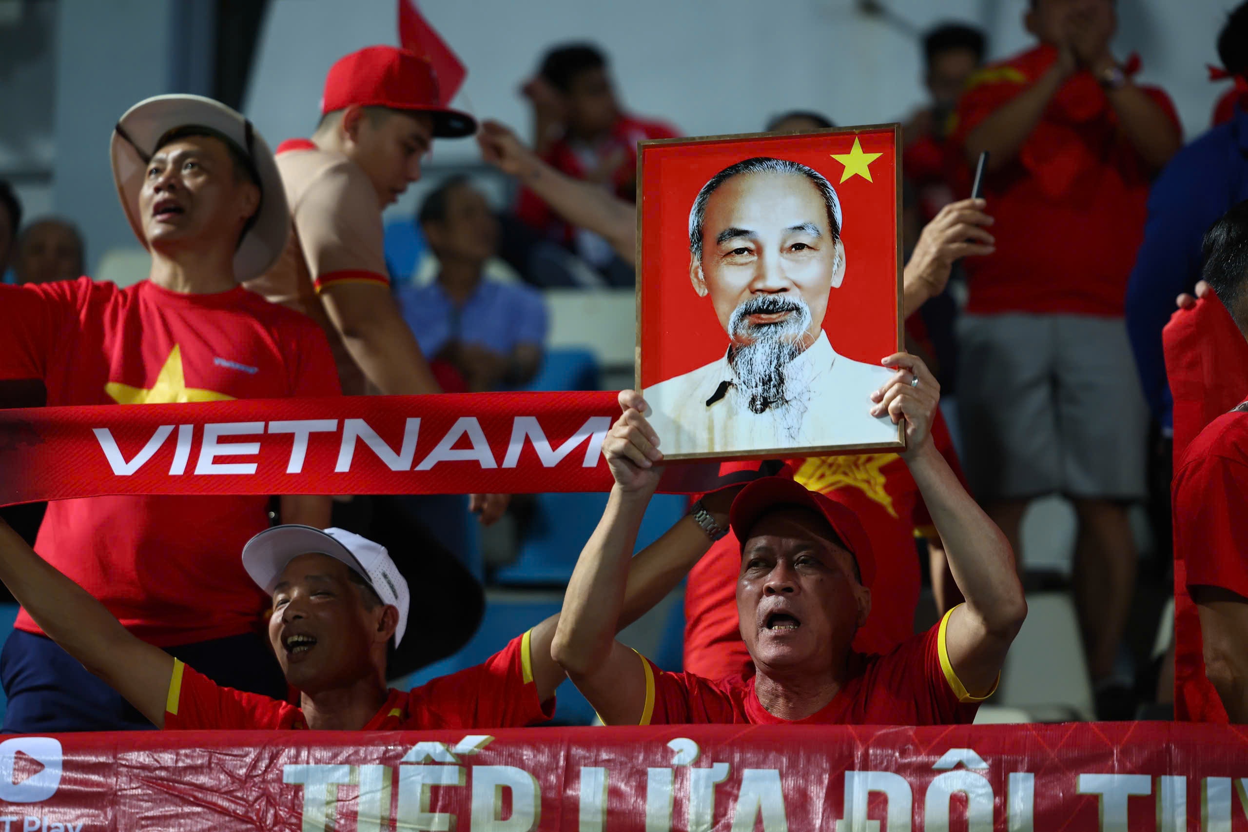 tuyen nu Viet Nam anh 5