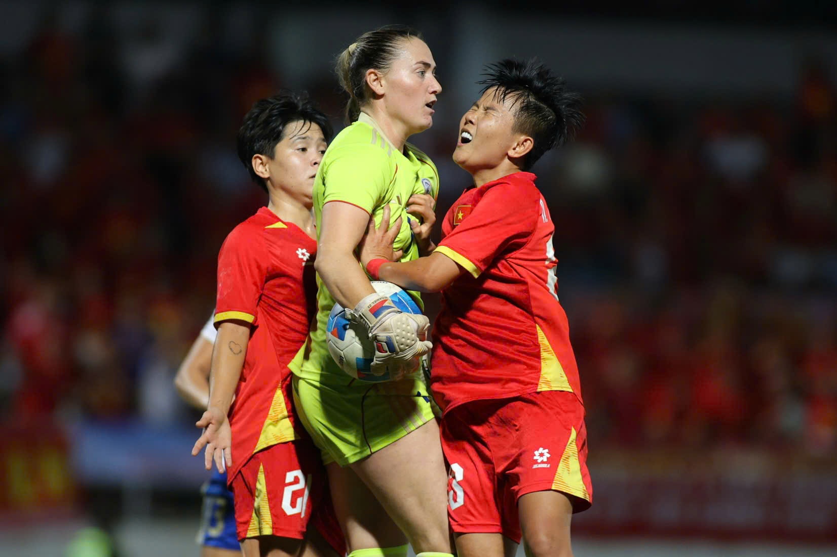 tuyen nu Viet Nam anh 10