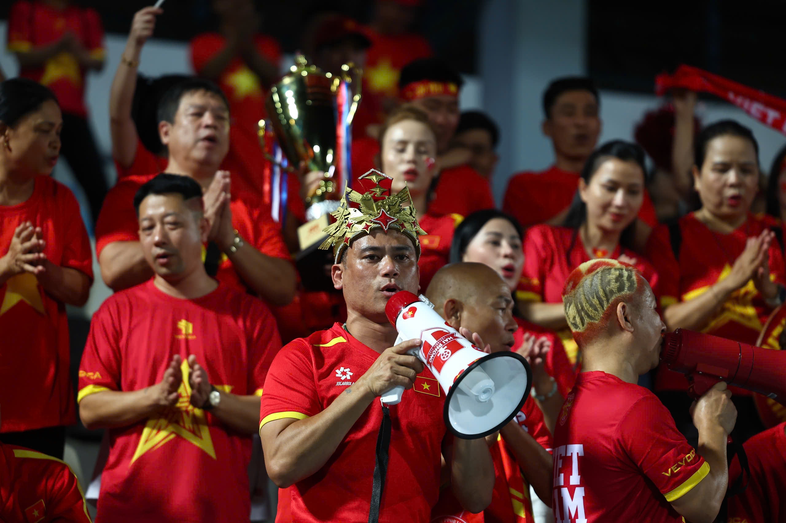 tuyen nu Viet Nam anh 7