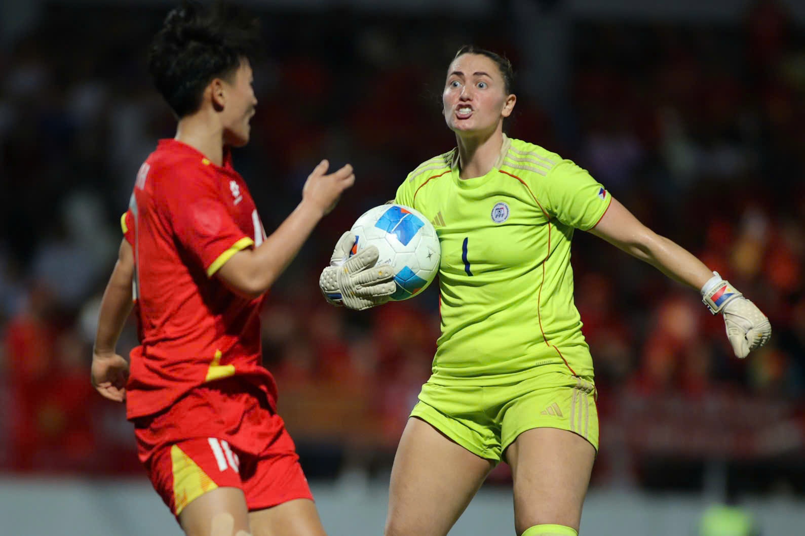 tuyen nu Viet Nam anh 13