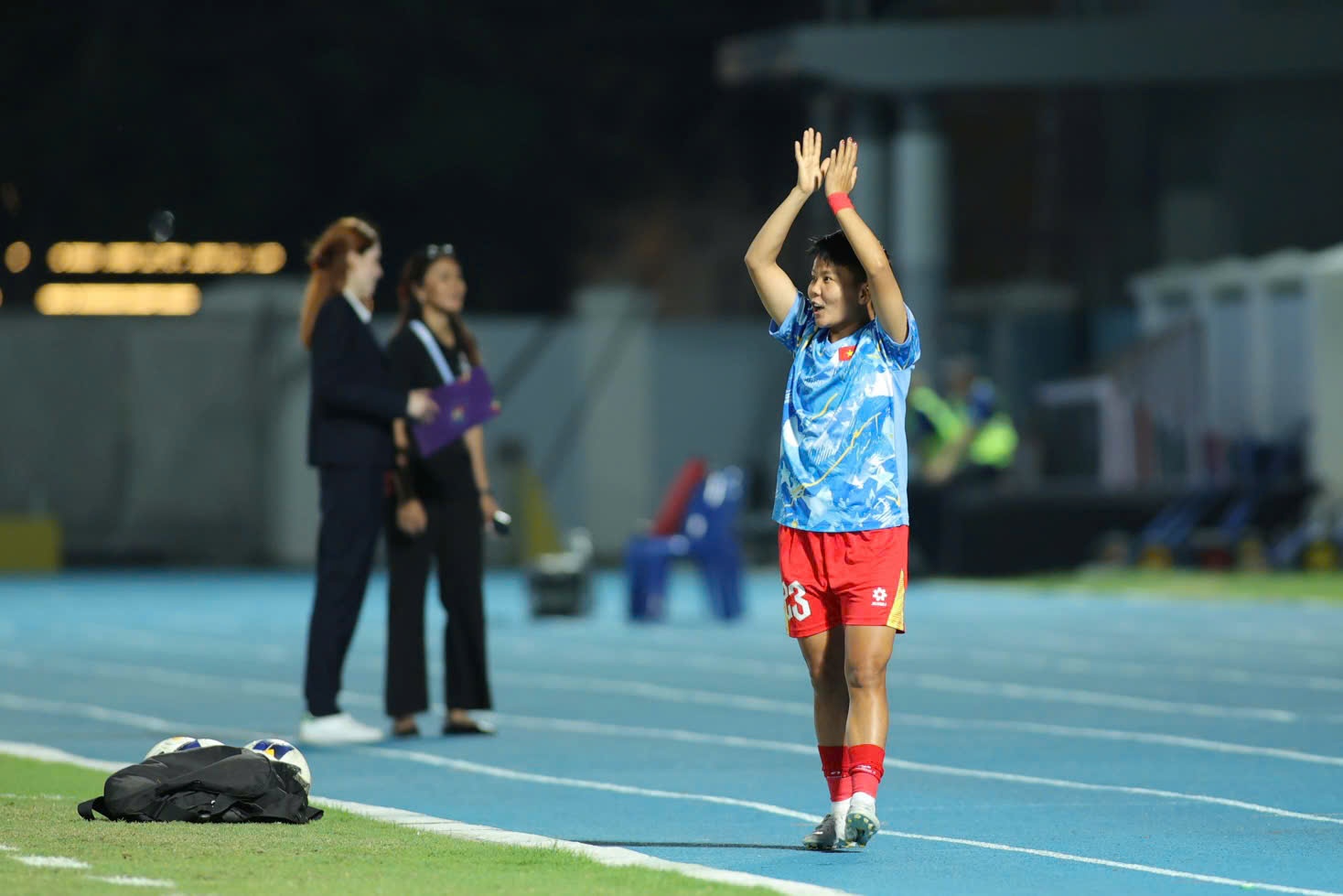 tuyen nu Viet Nam anh 3