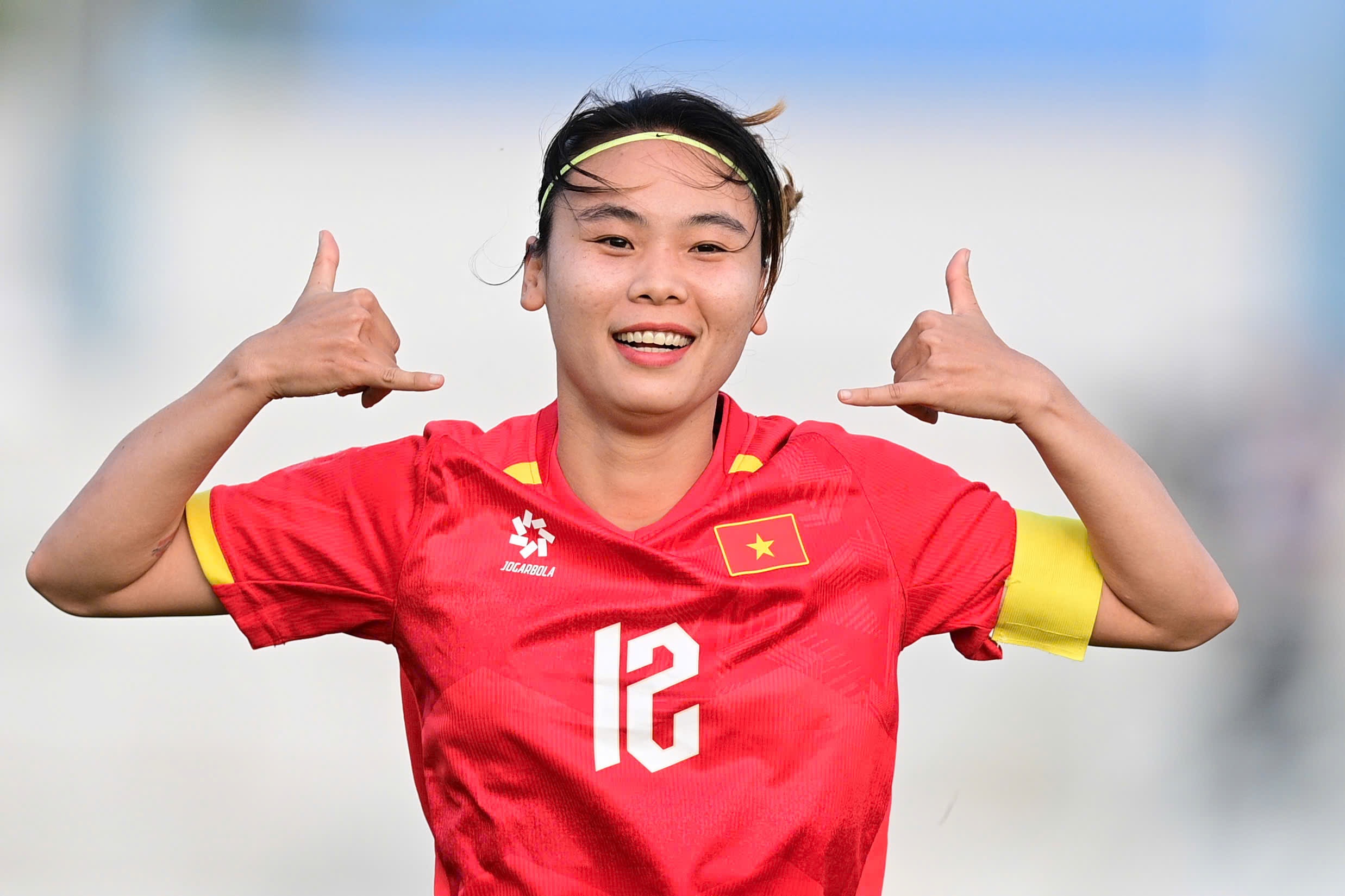Tuyen nu Viet Nam 3-0 Indonesia: Cua vao chung ket rong mo hinh anh