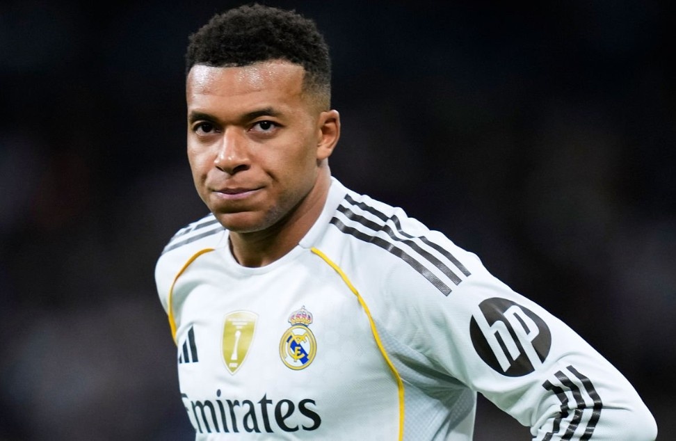 De nghi 350 trieu euro lam rung chuyen Real Madrid hinh anh