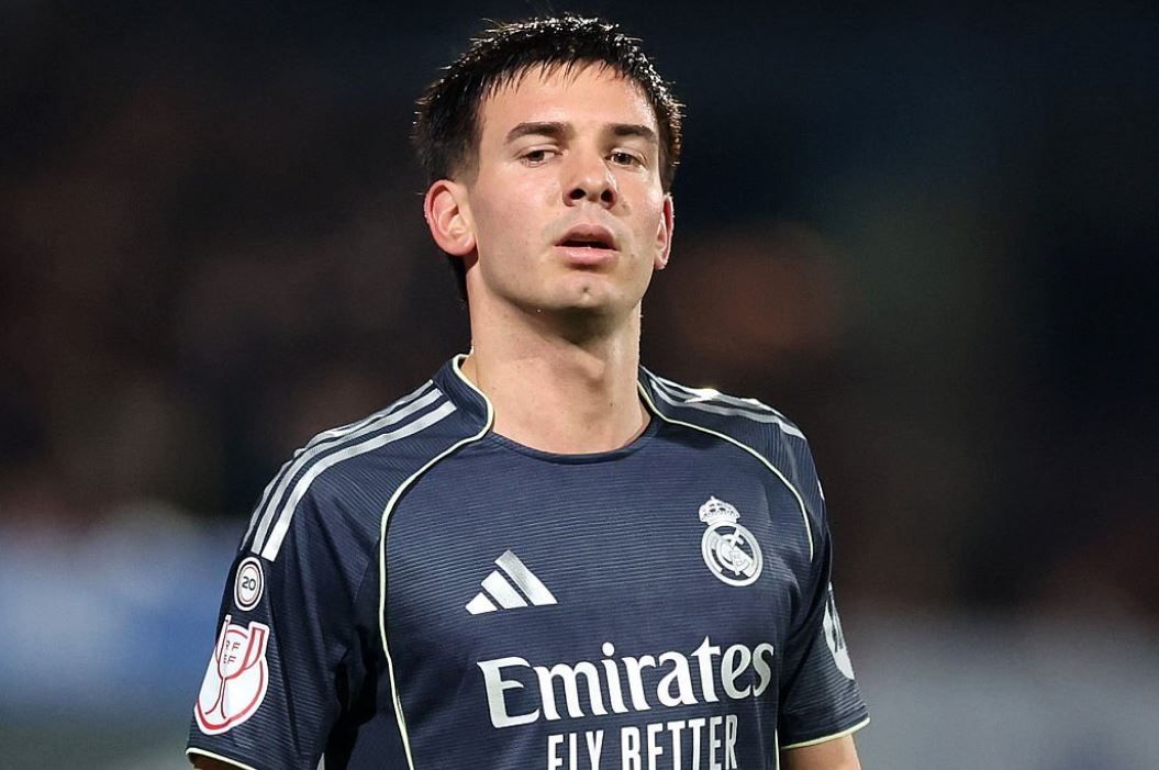 Tan binh 63 trieu euro doi roi Real Madrid hinh anh