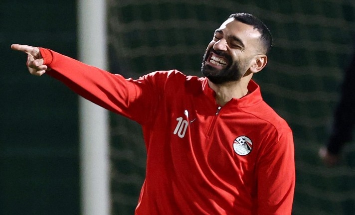 Nu cuoi cua Salah khi tam chia tay Liverpool hinh anh