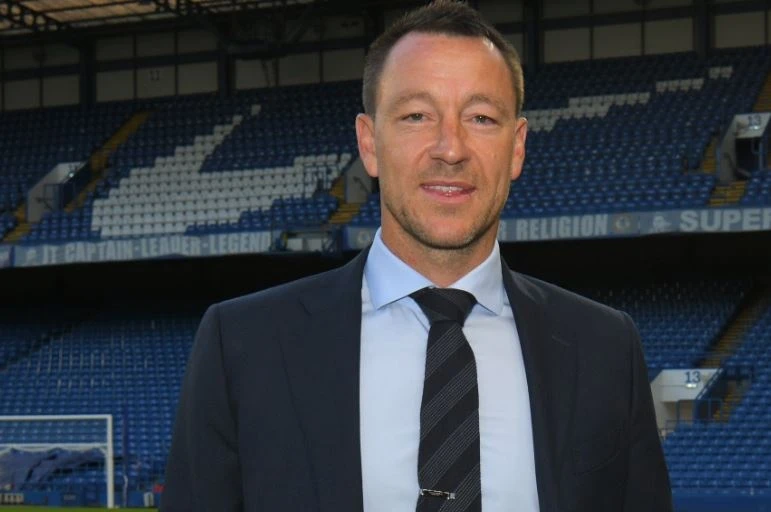 Phan ung cua Terry truoc tin sap lam HLV truong hinh anh