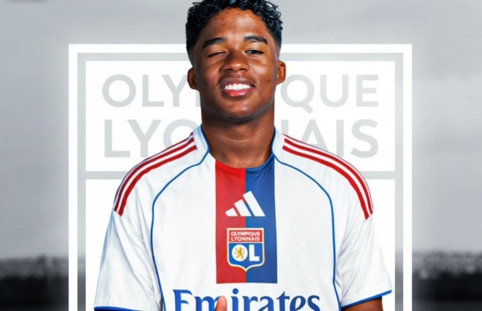 7 vu chuyen nhuong vua hoan tat hinh anh