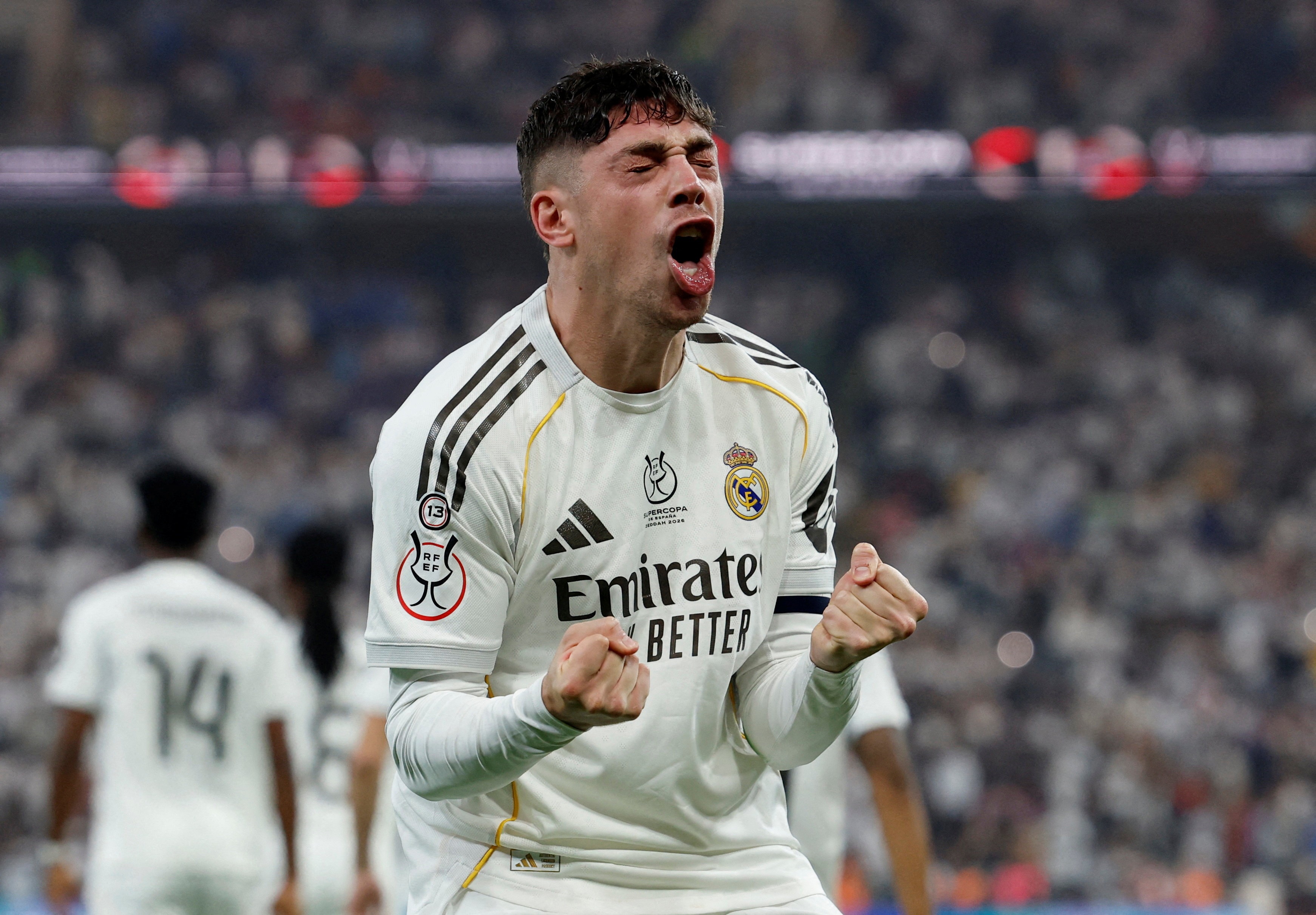 Sieu pham cua Valverde dua Real Madrid vao chung ket hinh anh