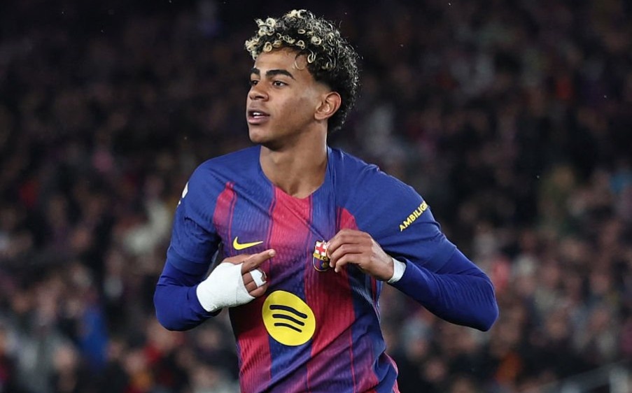Yamal lap sieu pham trong ngay Barca doi lai ngoi dau La Liga hinh anh