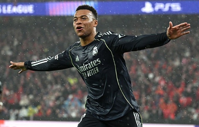 Benfica 3-2 Real Madrid: Dia chan tai Champions League hinh anh