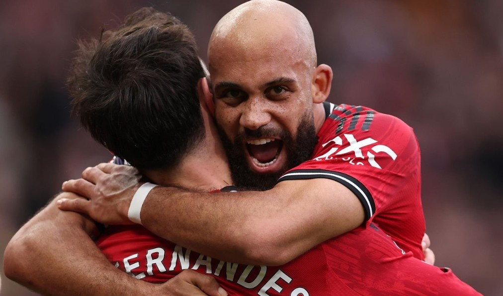 Truc tiep MU vs Fulham hinh anh