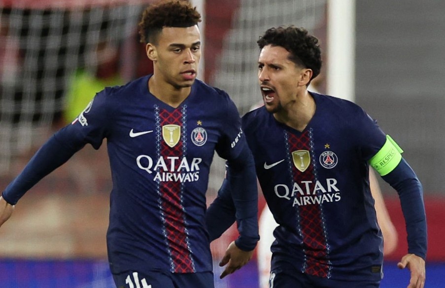 PSG loi nguoc dong ngoan muc o play-off Champions League hinh anh