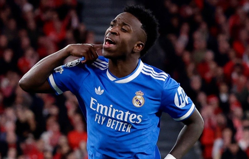 Vinicius lap sieu pham giup Real danh bai Benfica hinh anh