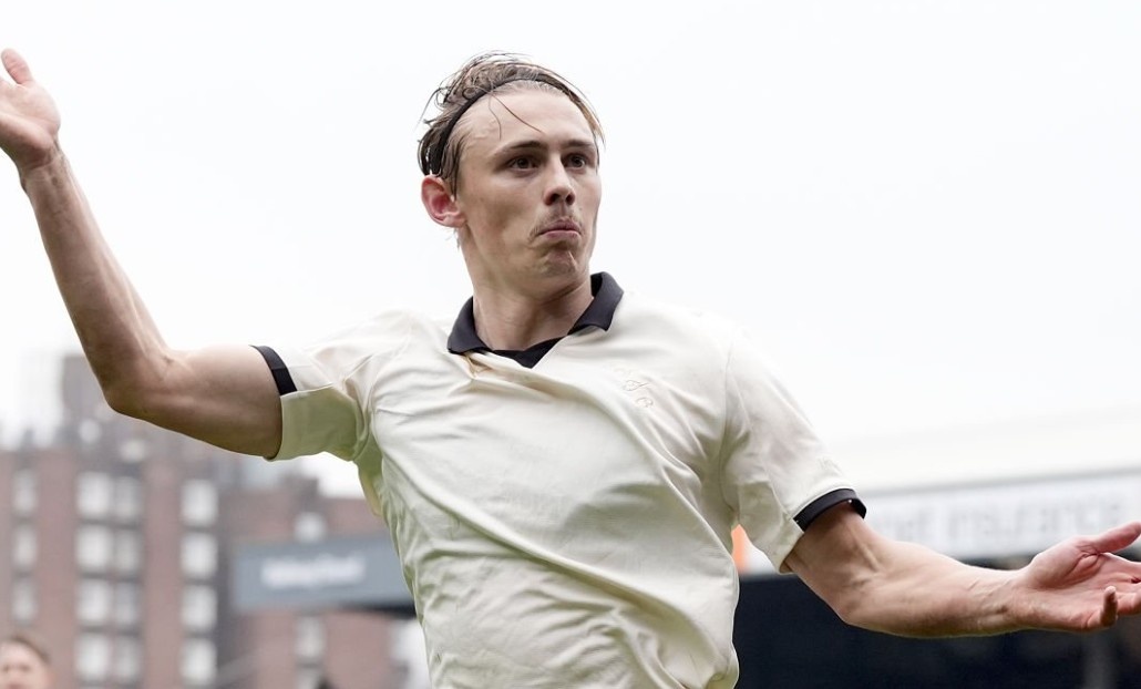 Dia chan tai FA Cup hinh anh