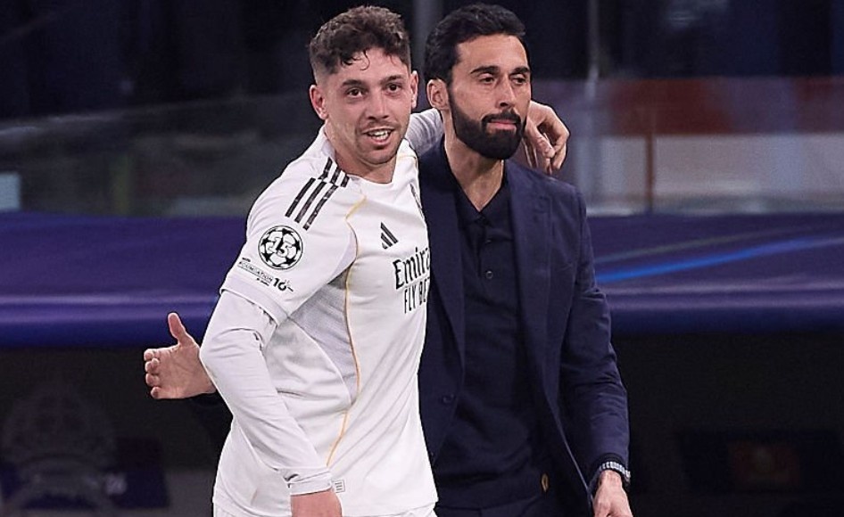 Arbeloa: 'Toi se o lai Real Madrid 15 nam nua' hinh anh