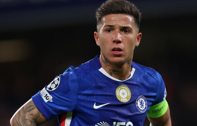 Enzo Fernandez chon ben do moi hinh anh