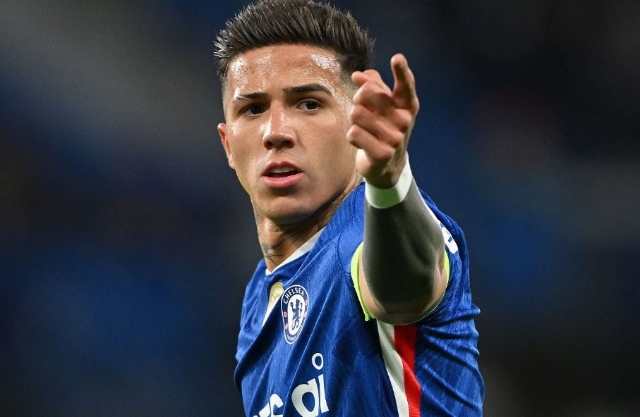 De nghi 200 trieu euro lam rung chuyen Chelsea hinh anh