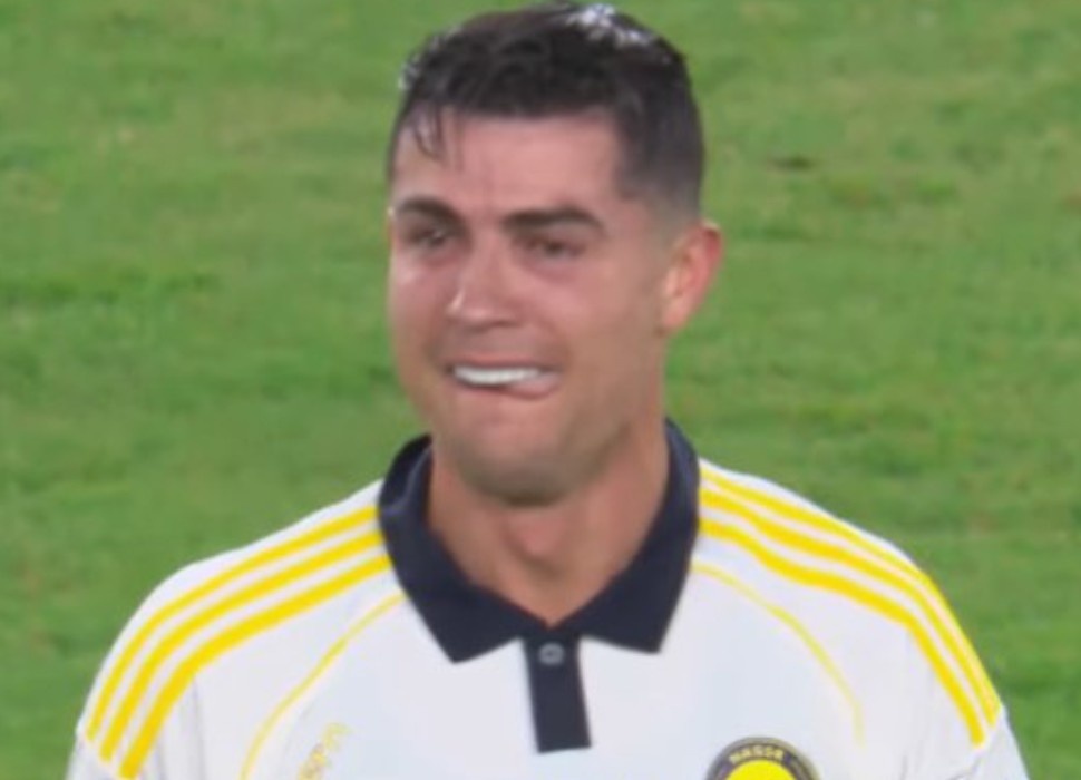 Ronaldo bat khoc hinh anh