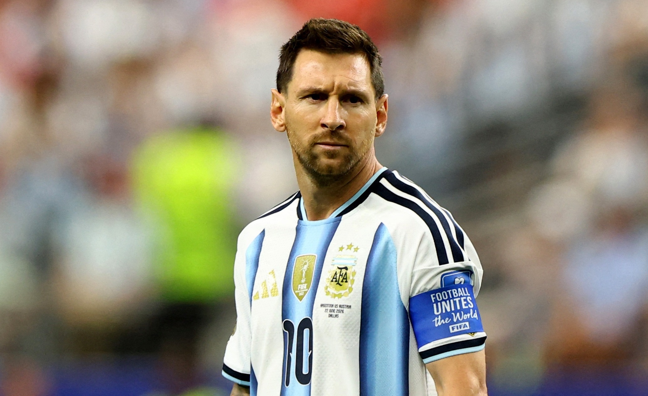 Argentina 0-0 Ao: Messi da hong phat den hinh anh