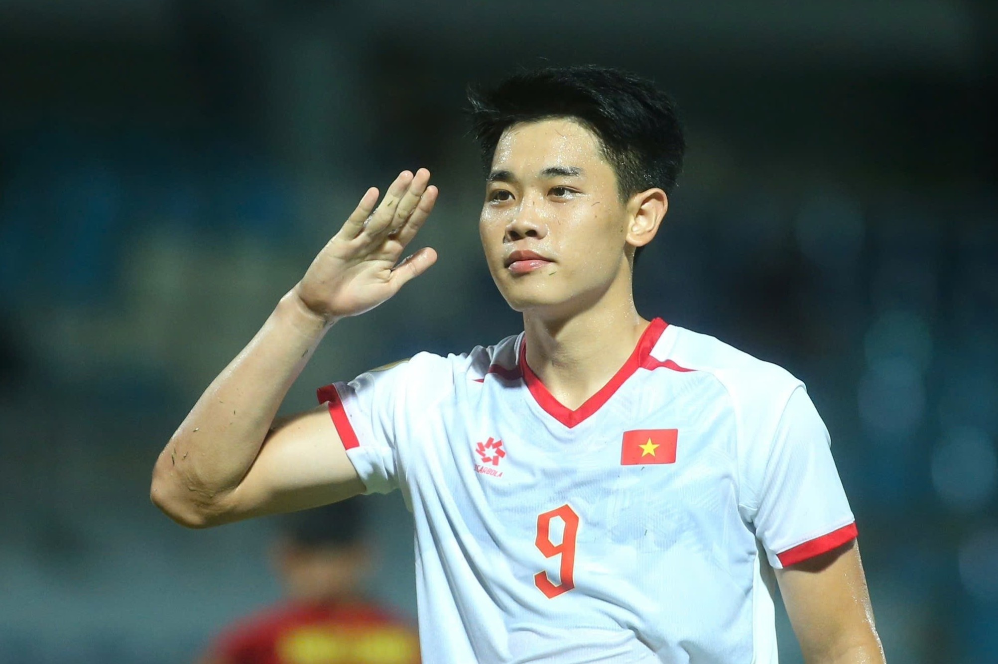 Timor-Leste 0-2 Việt Nam: Hoàng Hên, Đình Bắc tỏa sáng