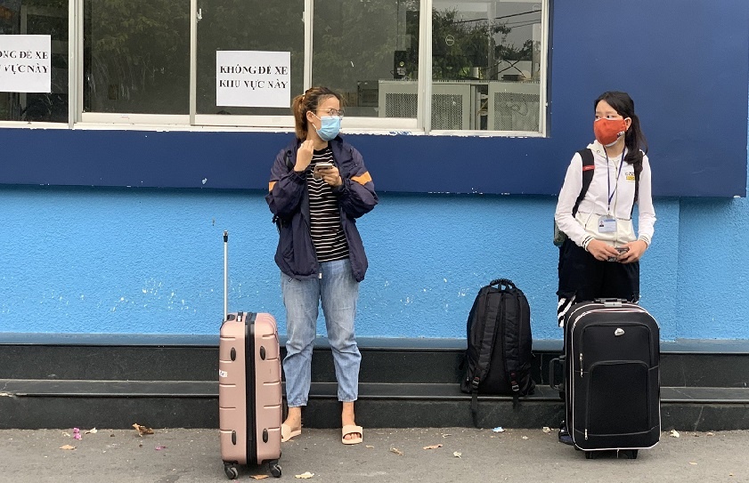 KTX Dai hoc Quoc gia TP.HCM khuyen khich sinh vien ve que hinh anh