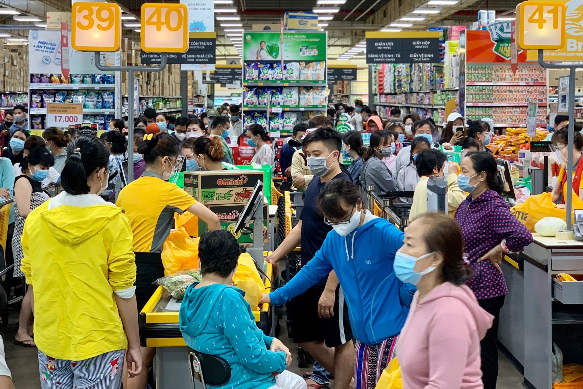 Sieu thi tai Go Vap bi qua tai hinh anh