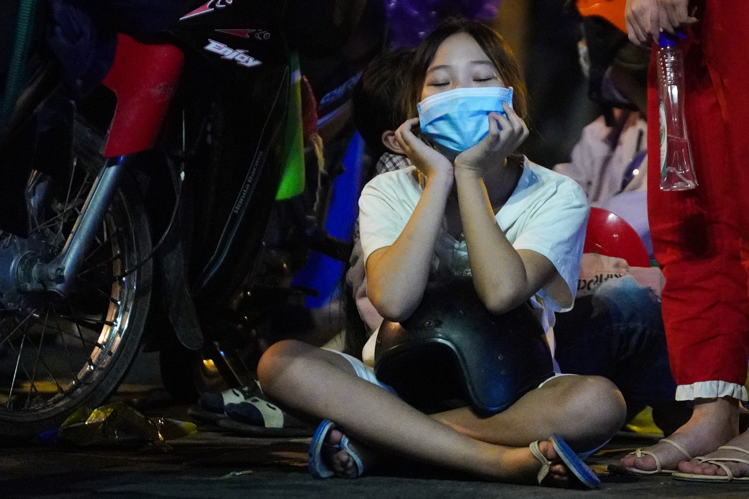 Vat vo giua dem Covid anh 7