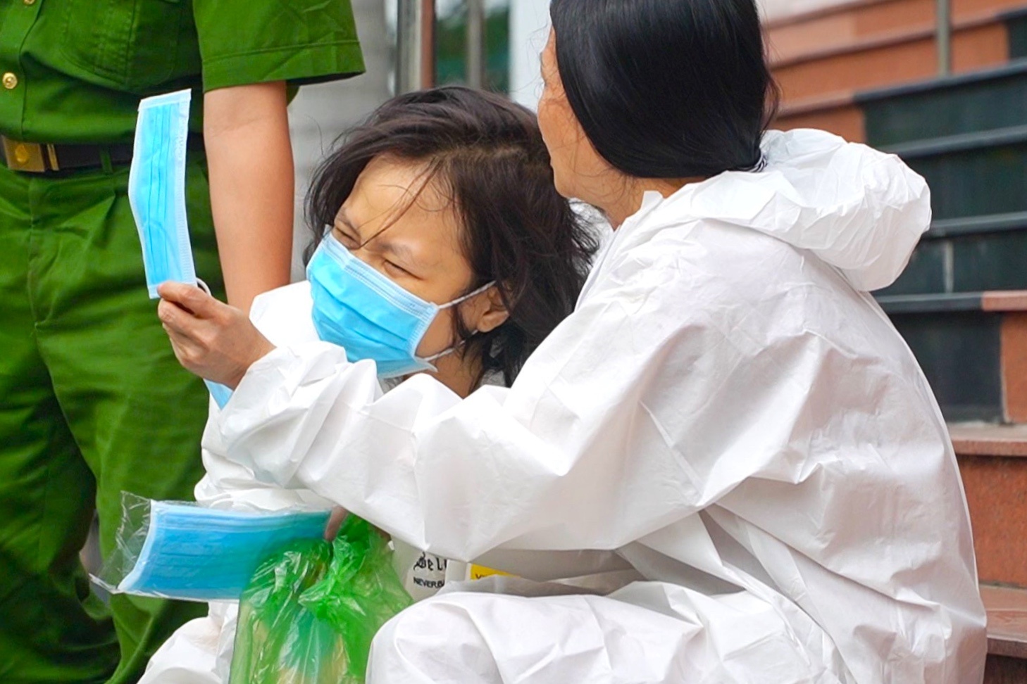 Chu muu vu giet nguoi giau xac trong be tong duoc diu den toa hinh anh