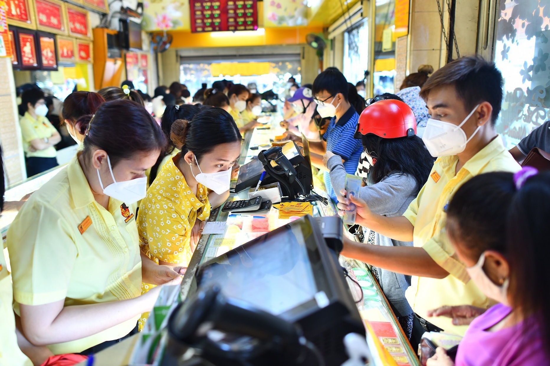 Di mua vang tu som trong ngay via Than Tai o TP.HCM hinh anh